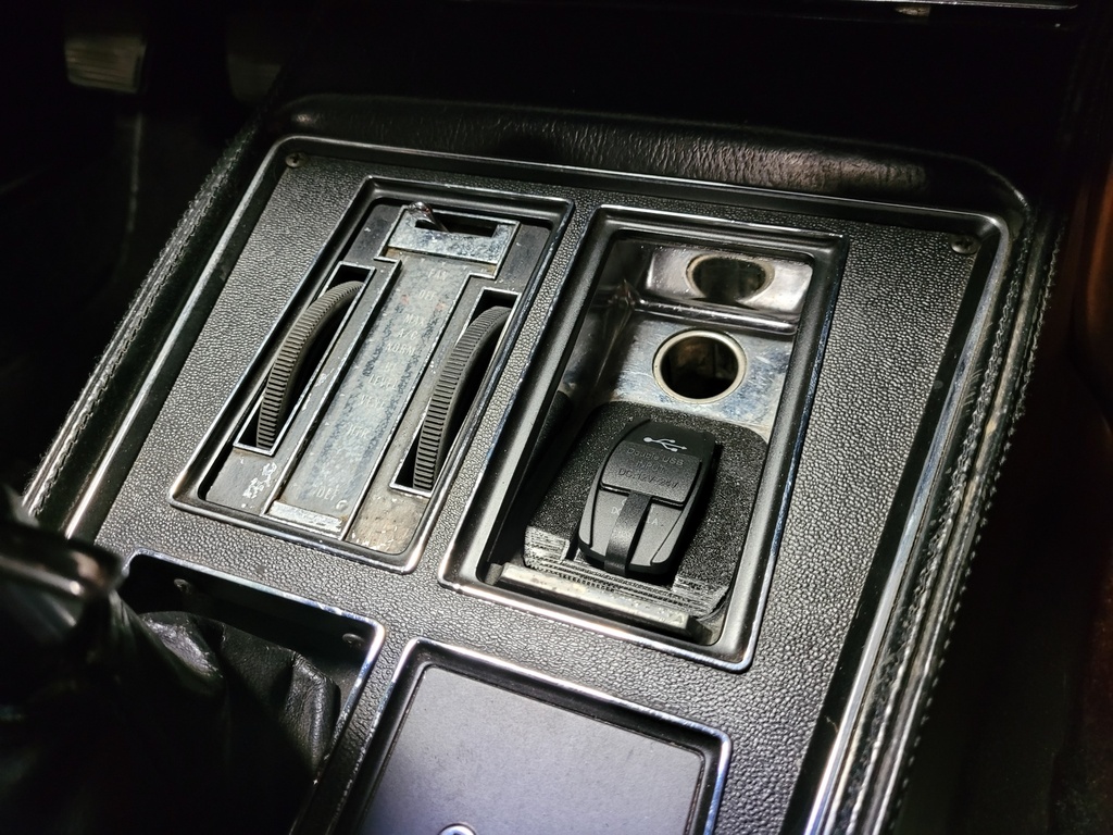 USB Port Ashtray Replacement Kit for 64-77 Corvette